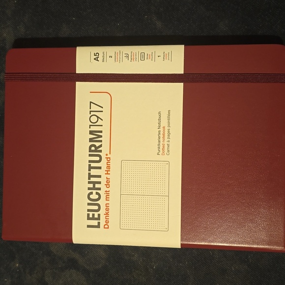 ❤️BUY 5 GET 3 FREE   Leuchtturm1917 Dotted Notebook Medium (A5), Retail $25.50US - Picture 4 of 12